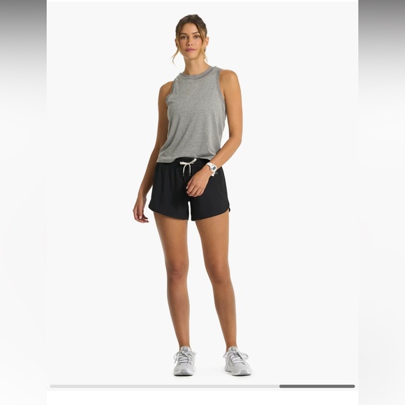 VUORI gray high neck tank size S - Picture 2 of 7